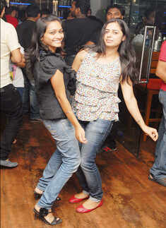 Saturday Night Party @ Mangi Forever