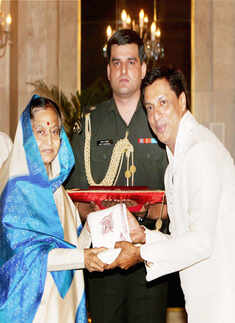 Hindi Sevi Samman Yojana' Awards