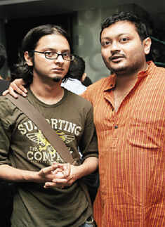 Celebs @ Parambrata's b-day bash 