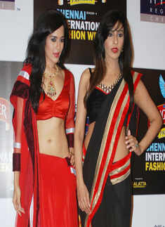 Parvathy,Ganesh @ CIFW press meet