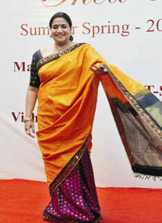 Celebs at a fashionable party