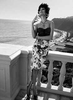 Freida Pinto's hot shoot for magazine