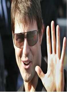 Tom Cruise reunites with daughter Suri