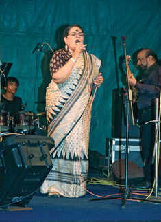 Jose Thomas' b'day bash