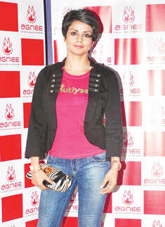 Agnee band performs live