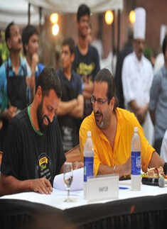 Hot dog eating competition