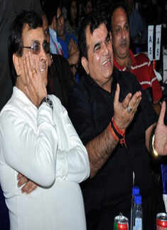 'Singer Sitaron Ki Khoj'