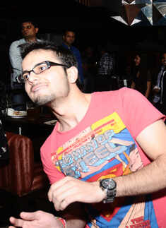 Bollywood bash @ Vapour