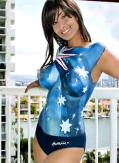 Indo-Australian singer Aiysha Saagar goes nude