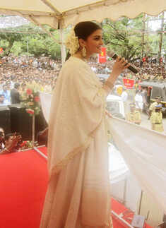 Ash @ jewellery store launch