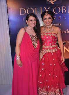 Dolly Oberoi's collection @ Wedding Aisa preview