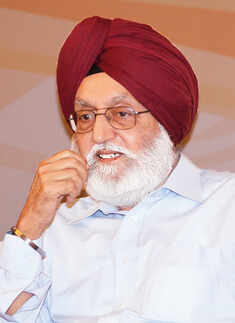 Cross-border political pals