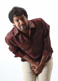 'Thulli Ezhunthathu Kadhal'