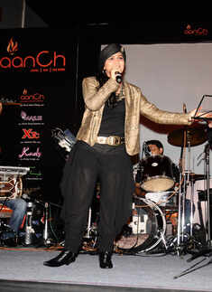 Harshdeep Kaur Live