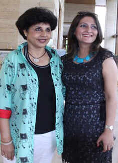 Art show @ Club Aralias