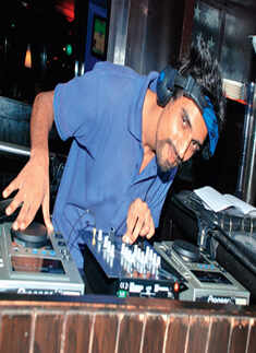 Friday Party at TGIF