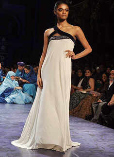IBFW 2012: Grand Finale: JJ Valaya