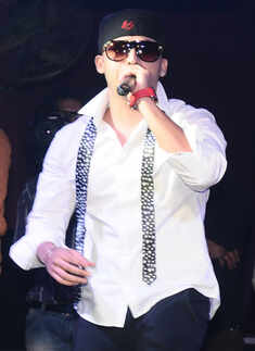 Riya & Varun's wedding reception