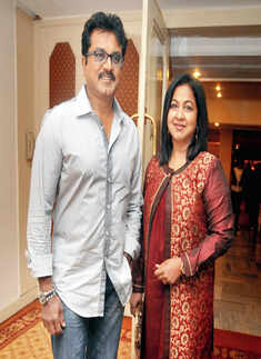 Fashion, fun & partying go together!