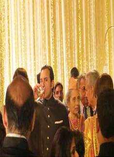 Saifeena's reception in Nawabi style