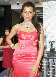 Celebs @ jewellery store launch