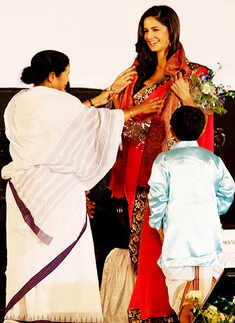 Stars @ Kolkata Film Festival inauguration