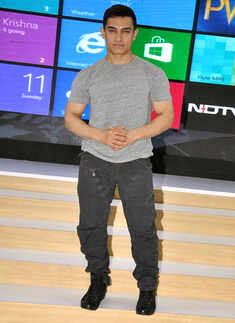 Aamir launches 'Talaash' app