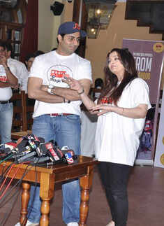 Abhi-Ash @ 'Magic Bus' event