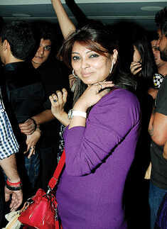 Aqeel likes to mix it up