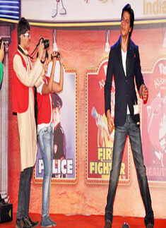 SRK @ 'KidZania' press meet