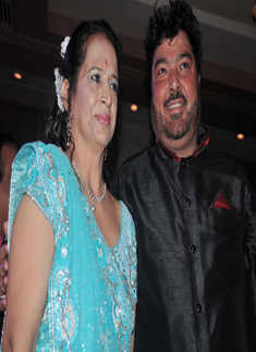 Sanjeev and Kamal's 25th wedding anniv