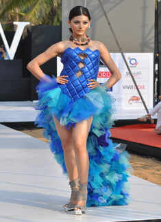 IRFW: Day 2: Rachna Sansad