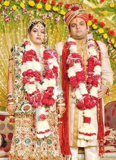 Preeti & Sunmay's wedding reception