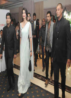 Sonam Kapoor @ Filmfare press meet