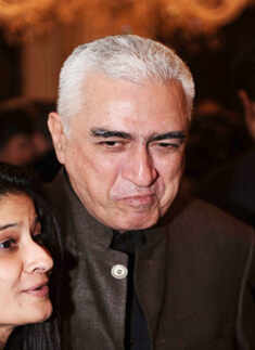 Fash bash for silver jubilee