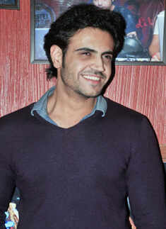 Playing with Attitude