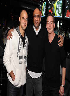 Party @ Underdoggs Sports Bar & Grill