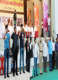 Vijendra flags off Vasai sports festival