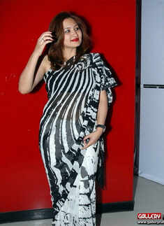 Jwala Gutta in saree!
