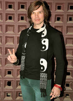 Celebs @ 'Soulmate'  performance