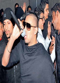 Masaya hosts New Year party