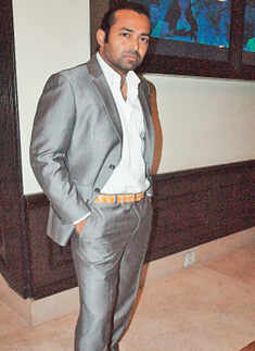 Premiere: 'Rajdhani Express'