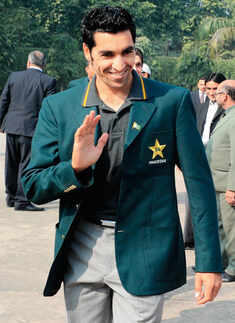 Farewell & Fan Frenzy