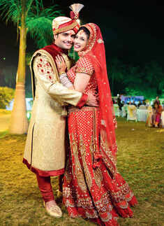 Vivian and Vahbbiz's wedding party