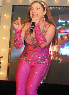 Beauty, biz & bhangra