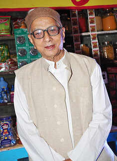 Launch: 'Saare Jahaan Se Mehnga' first look