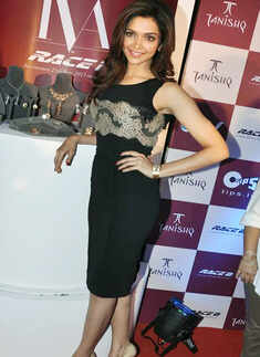 Deepika launches jewellery collection