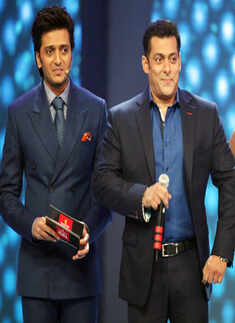 Celebs @ CCL opening ceremony