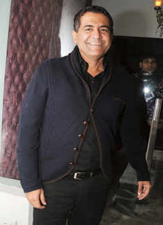 Recken ball gets rolling