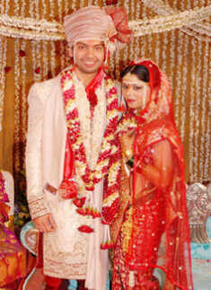 Mihir, Rati Dharkar's wedding party